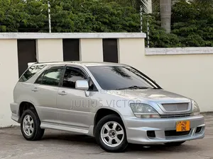 Toyota Harrier 2002 Silver