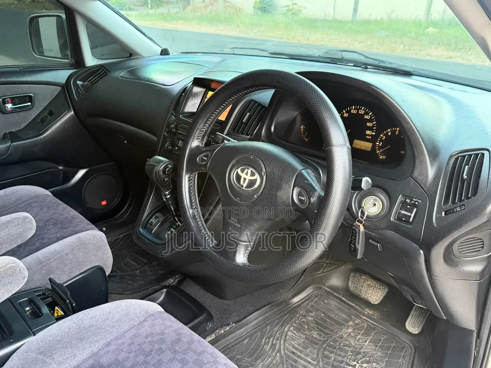 Toyota Harrier 2002 Silver
