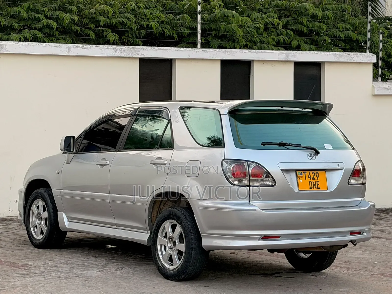 Toyota Harrier 2002 Silver