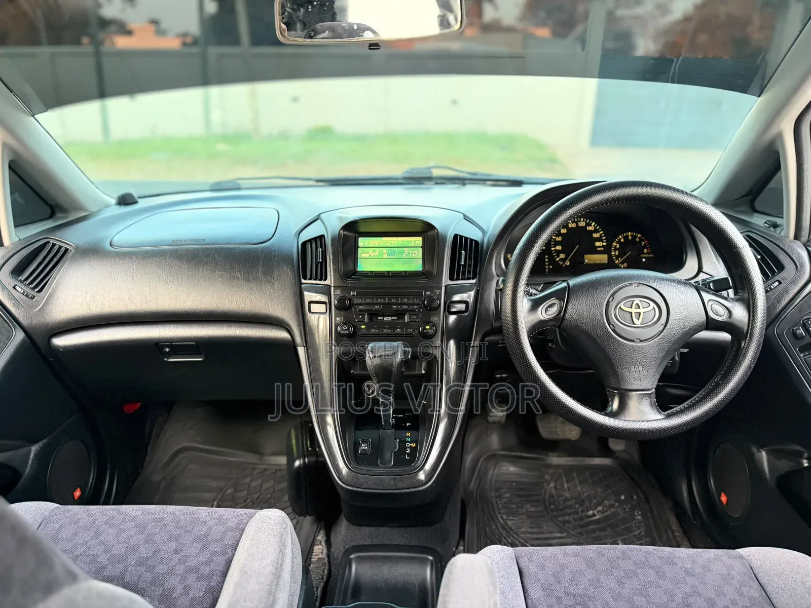 Toyota Harrier 2002 Silver