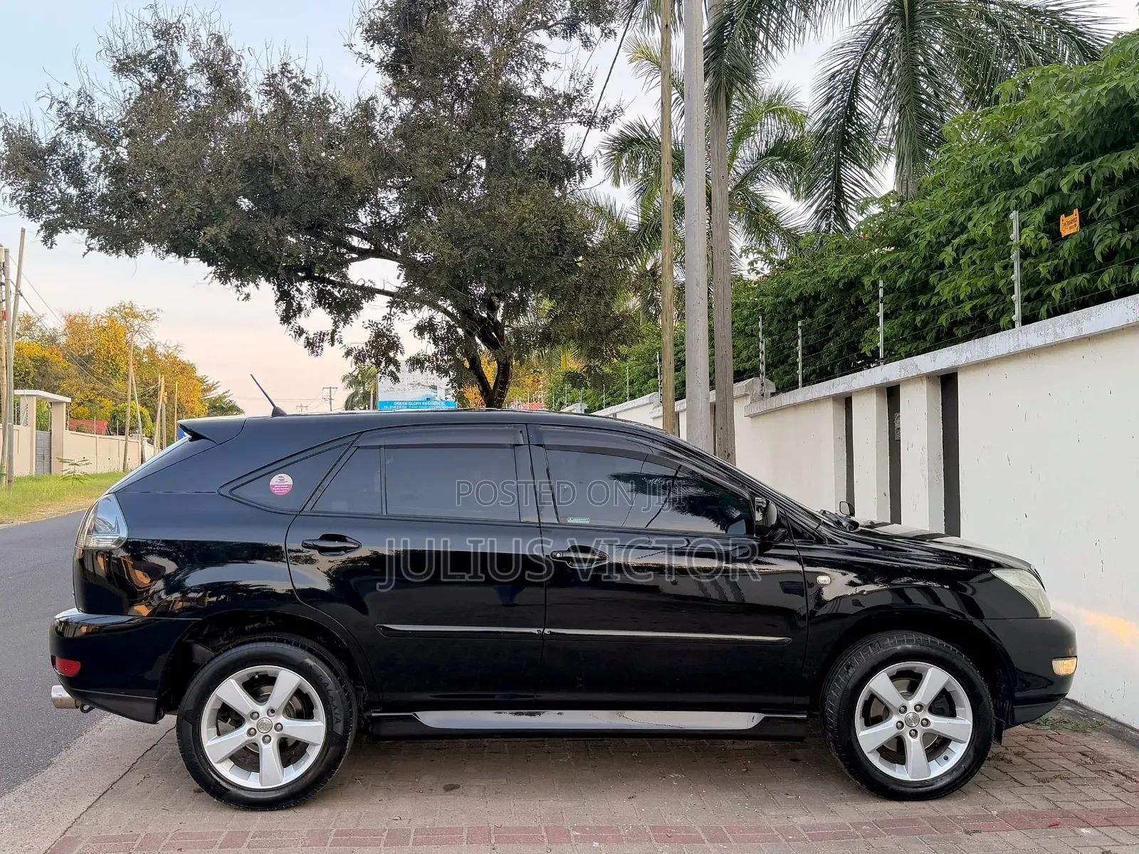 Toyota Harrier 2005 Black