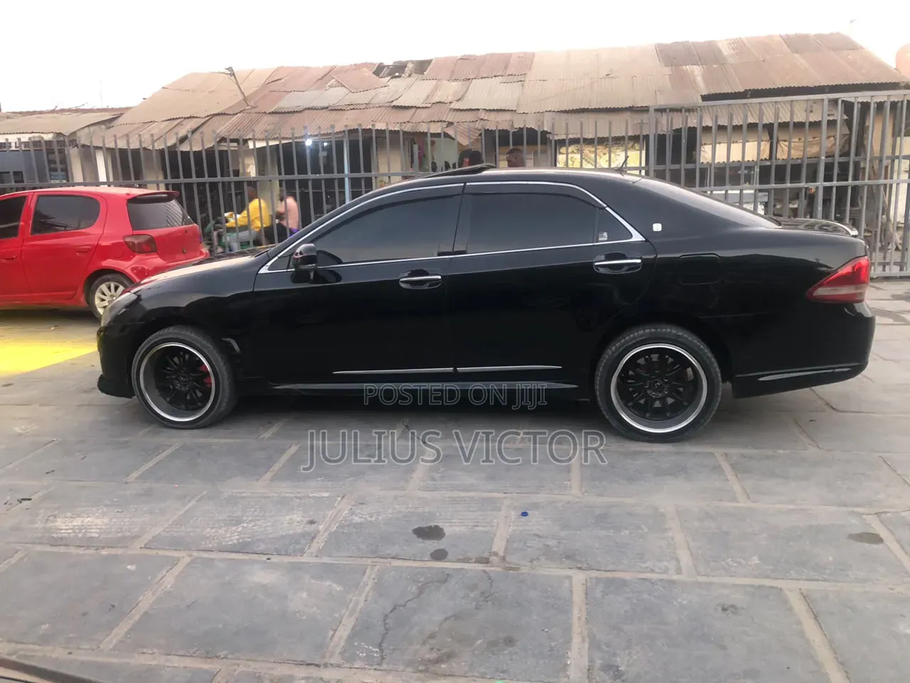 Toyota Crown 2010 Black