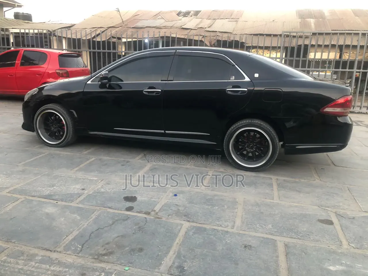 Toyota Crown 2010 Black