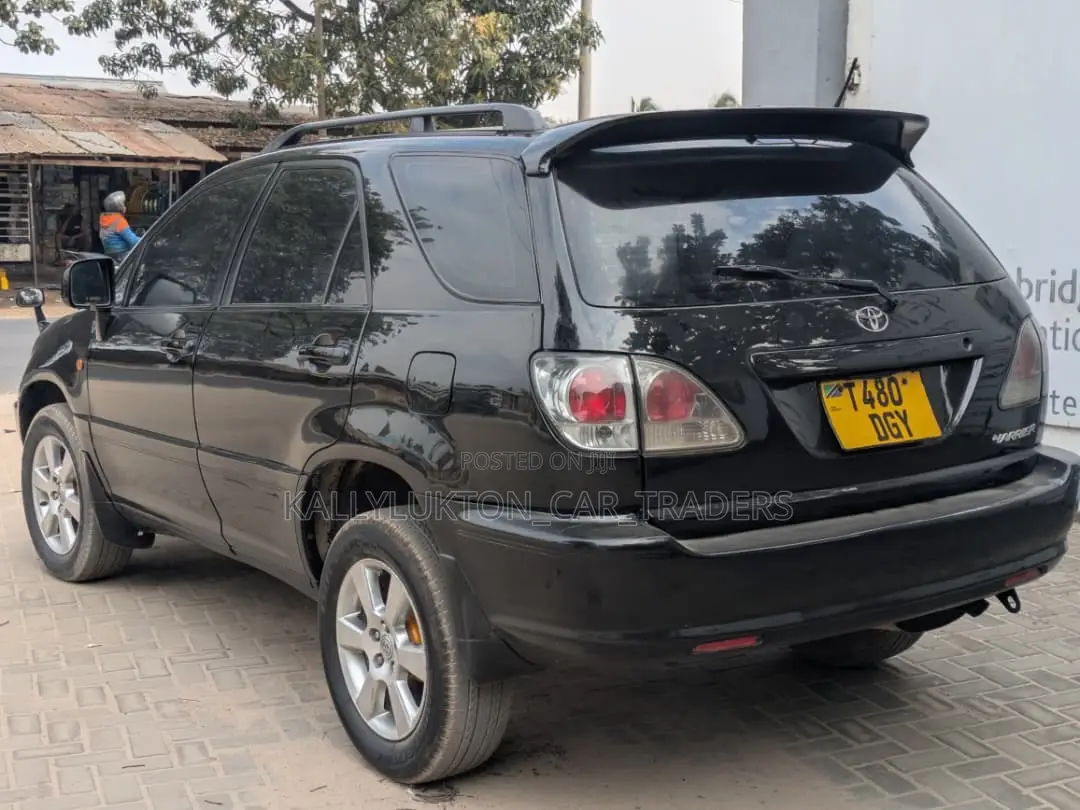 Toyota Harrier 2006 Black