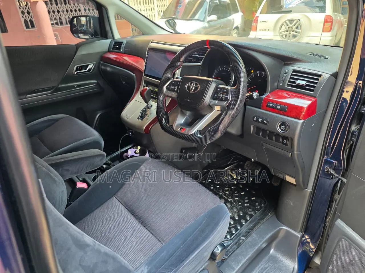 Toyota Vellfire 2010 Blue