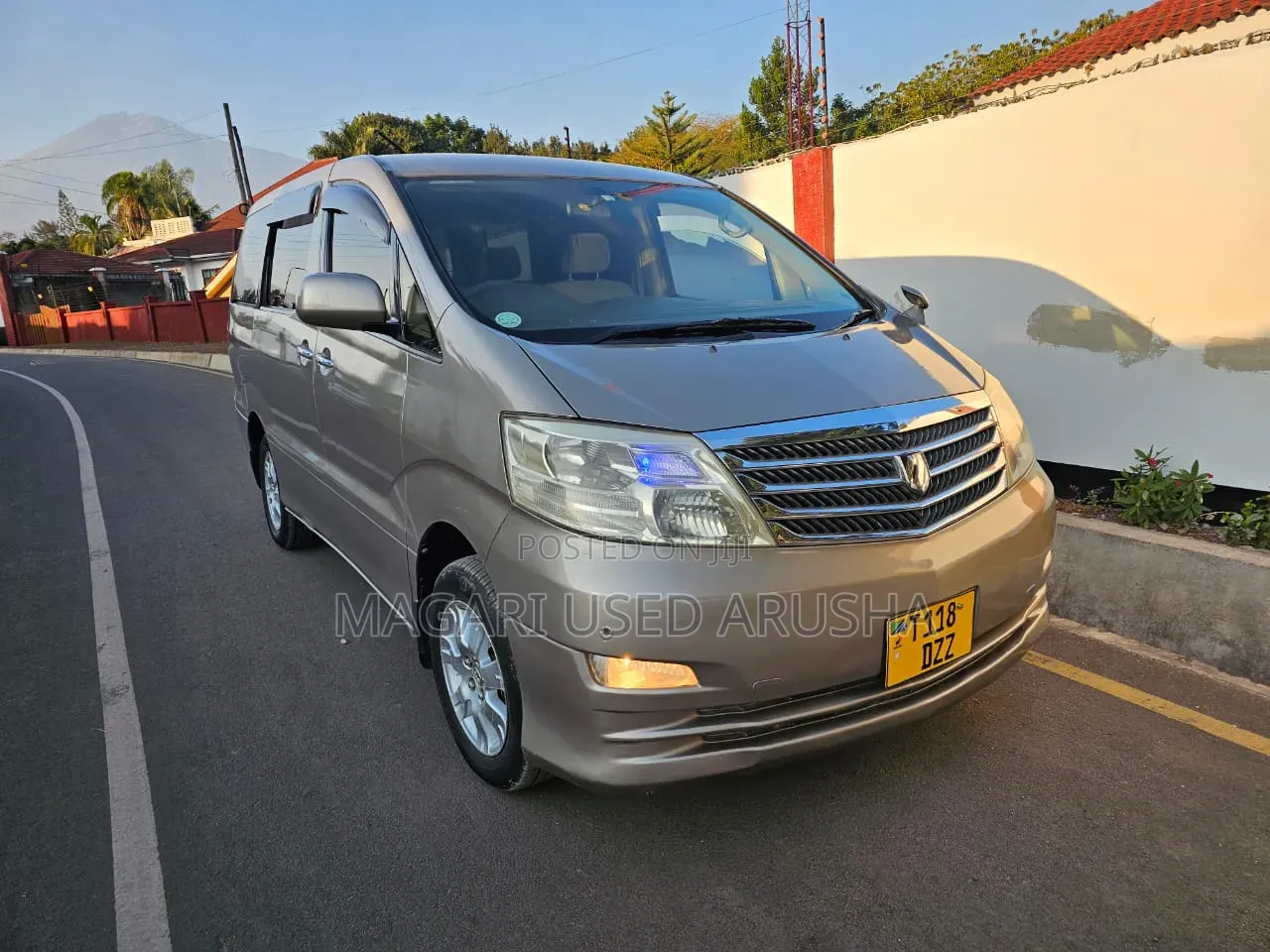 Toyota Alphard 2005 Silver