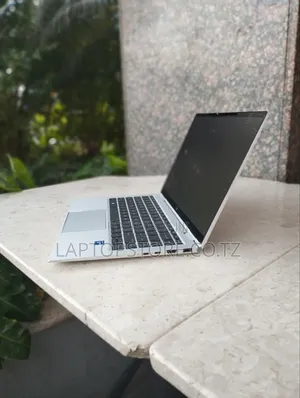 Laptop HP EliteBook 1040 G8 32GB Intel Core i7 SSD 512GB