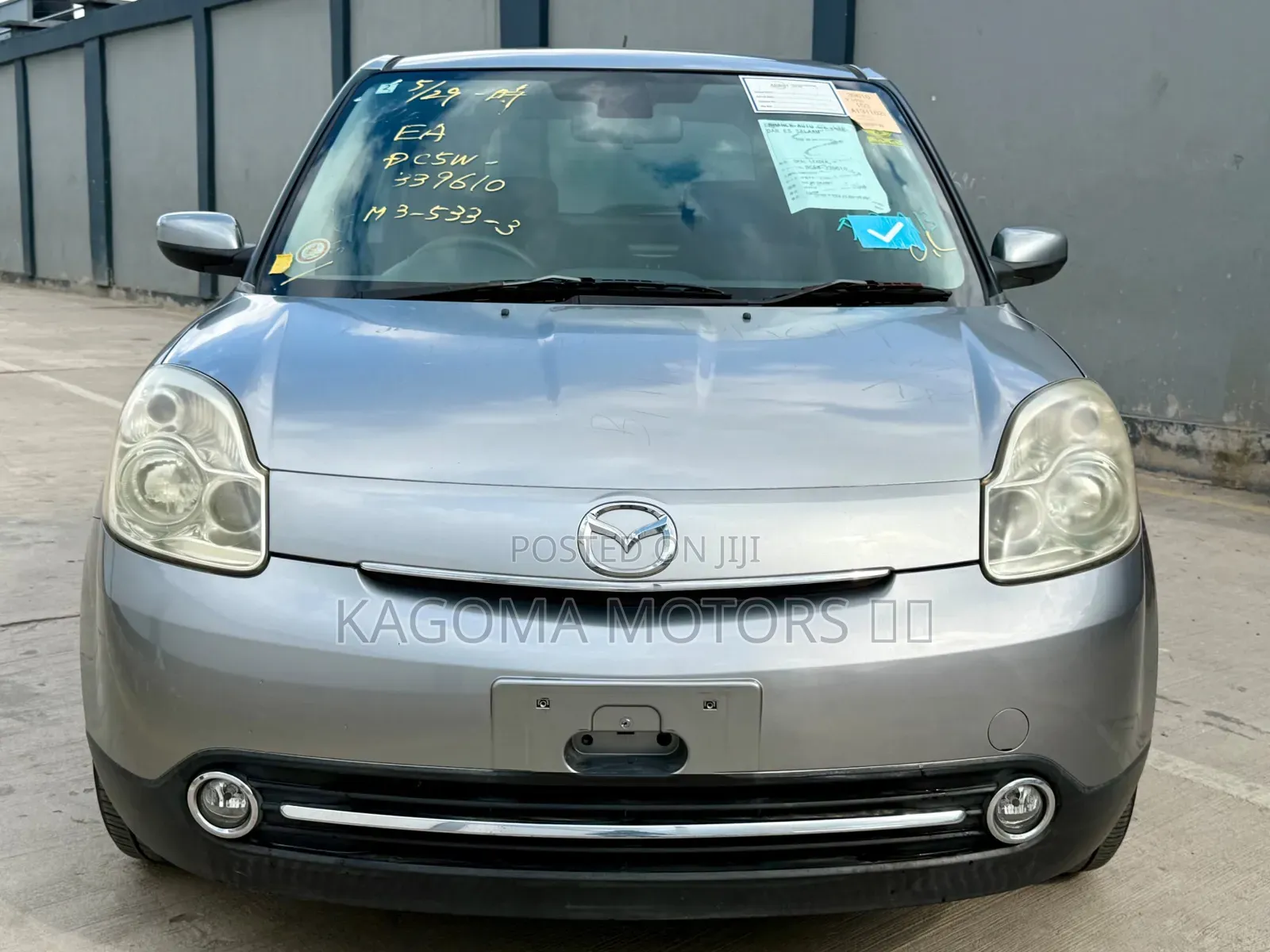 Mazda Verisa 2010 Silver