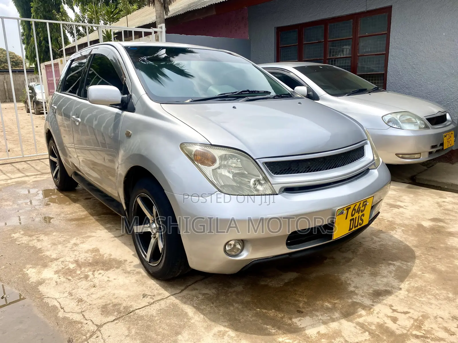 Toyota IST 2003 Silver