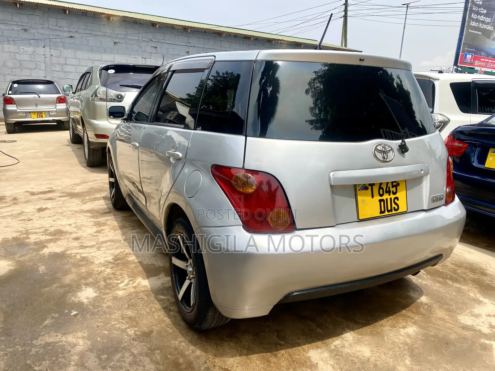 Toyota IST 2003 Silver