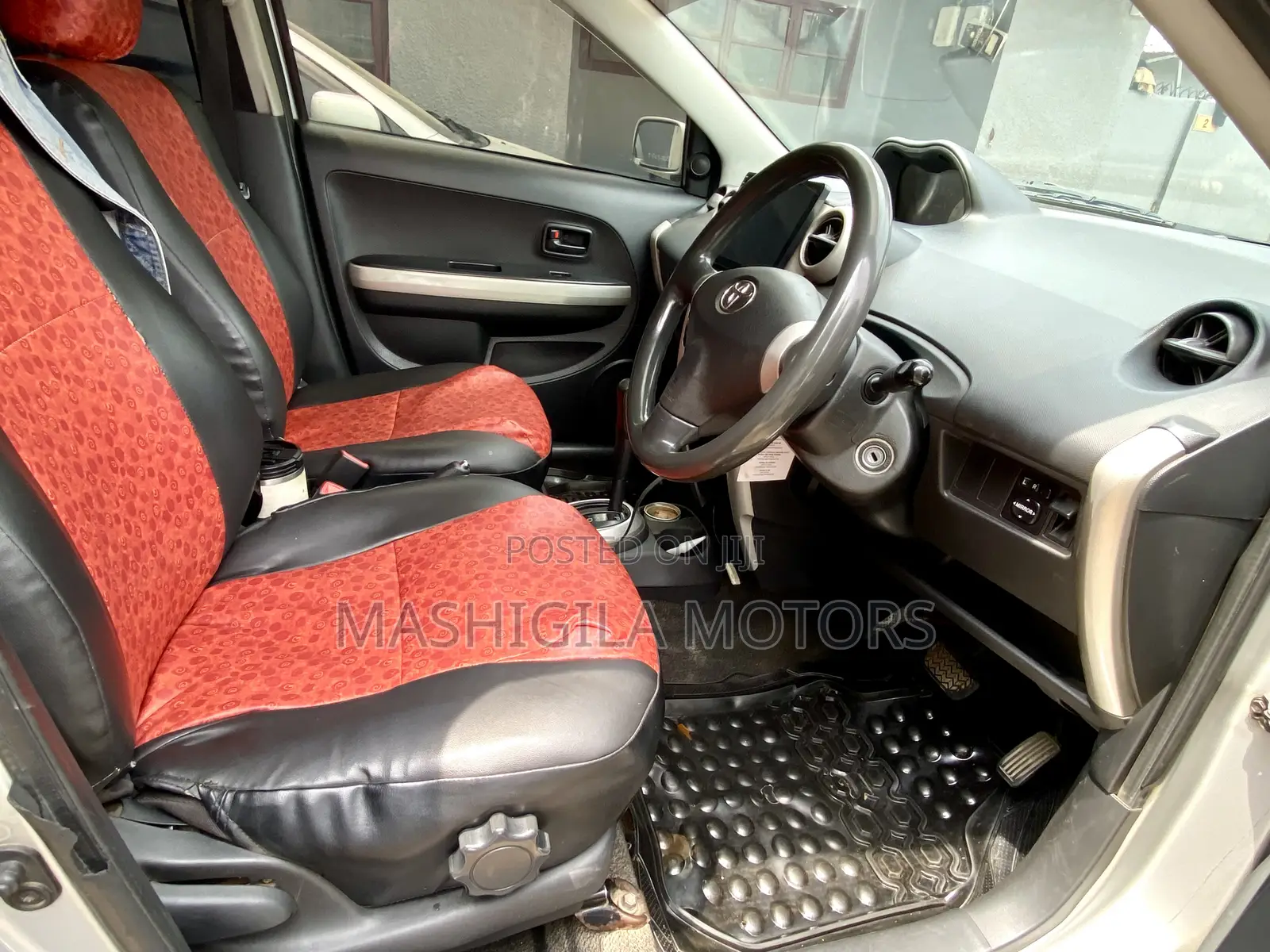 Toyota IST 2003 Silver