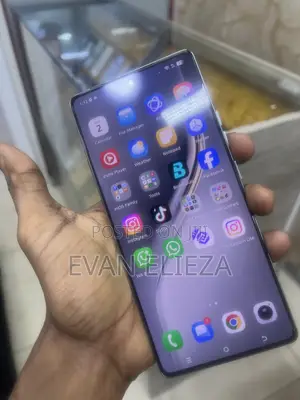 Tecno Camon 40 256 GB Silver