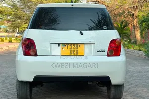 Toyota IST 2004 White
