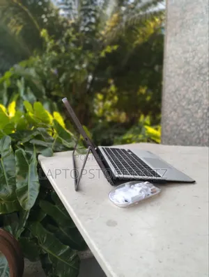 Laptop HP Pro X2 612 G2 8GB Intel Core i7 SSD 256GB