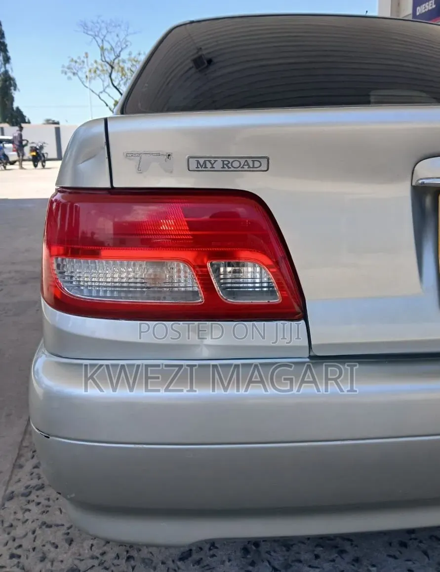 Toyota Carina 2001 Silver