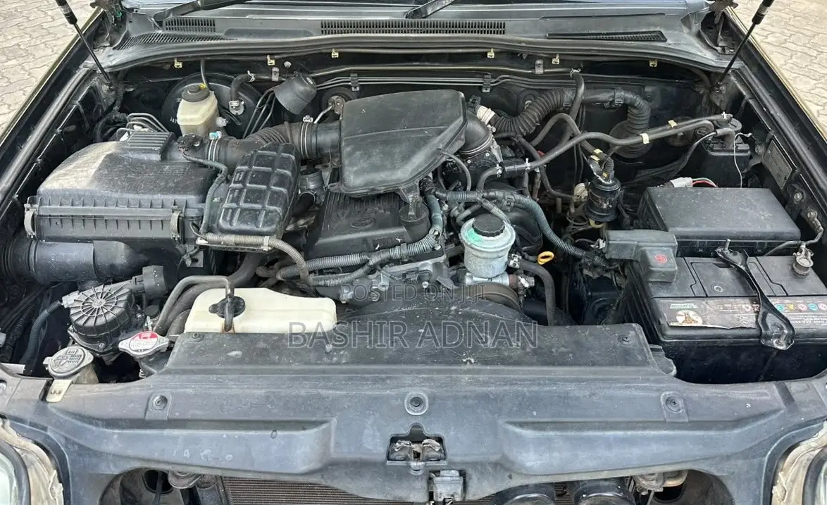 Toyota Hilux Surf 2.7 SSR 2004 Black