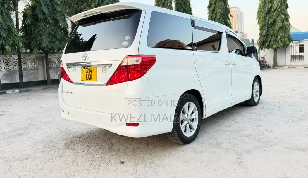 Toyota Alphard 2007 White