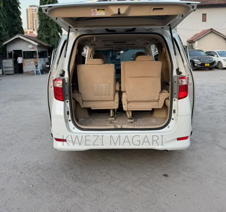 Toyota Alphard 2007 White