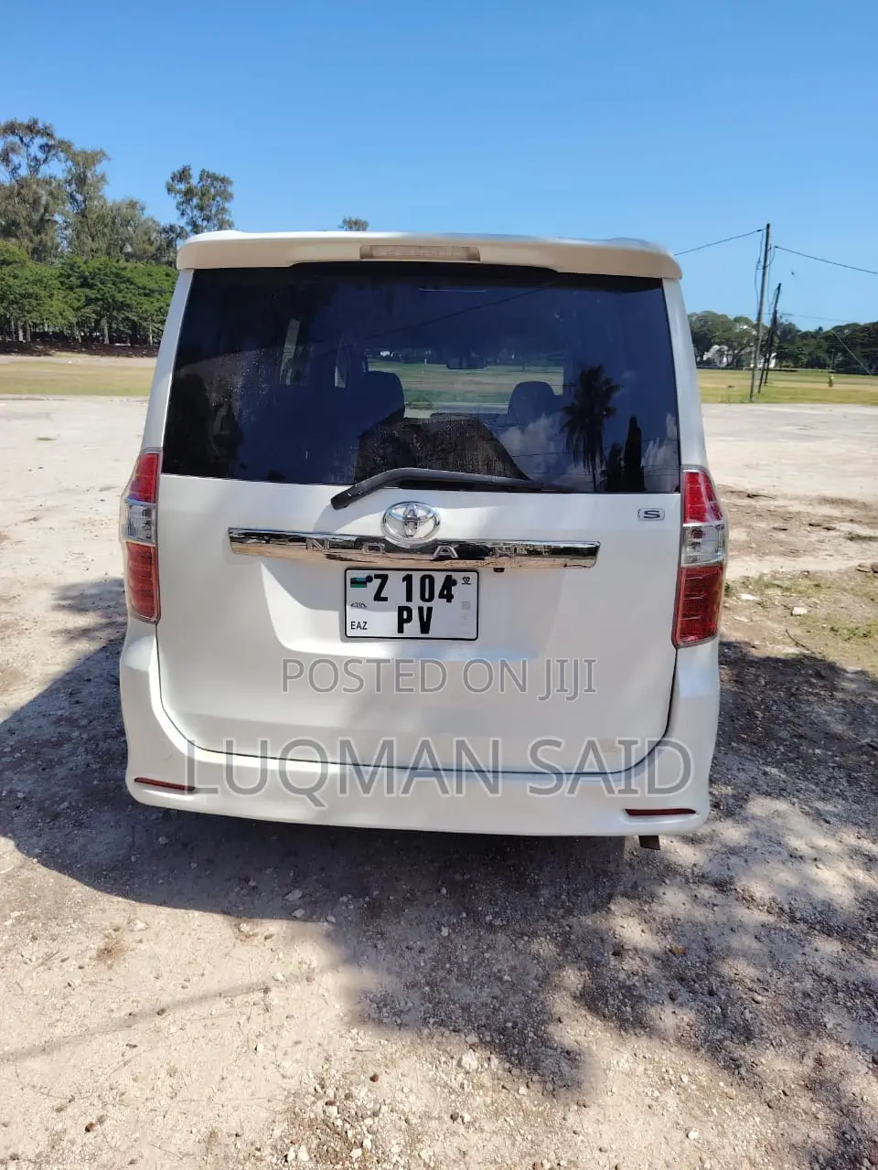 Toyota Noah 2008 White