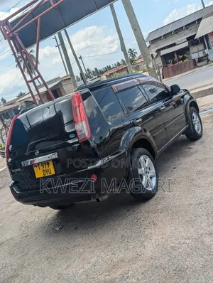 Nissan X-Trail 2004 Black