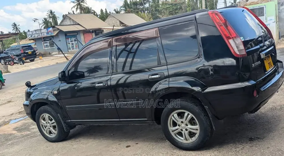 Nissan X-Trail 2004 Black