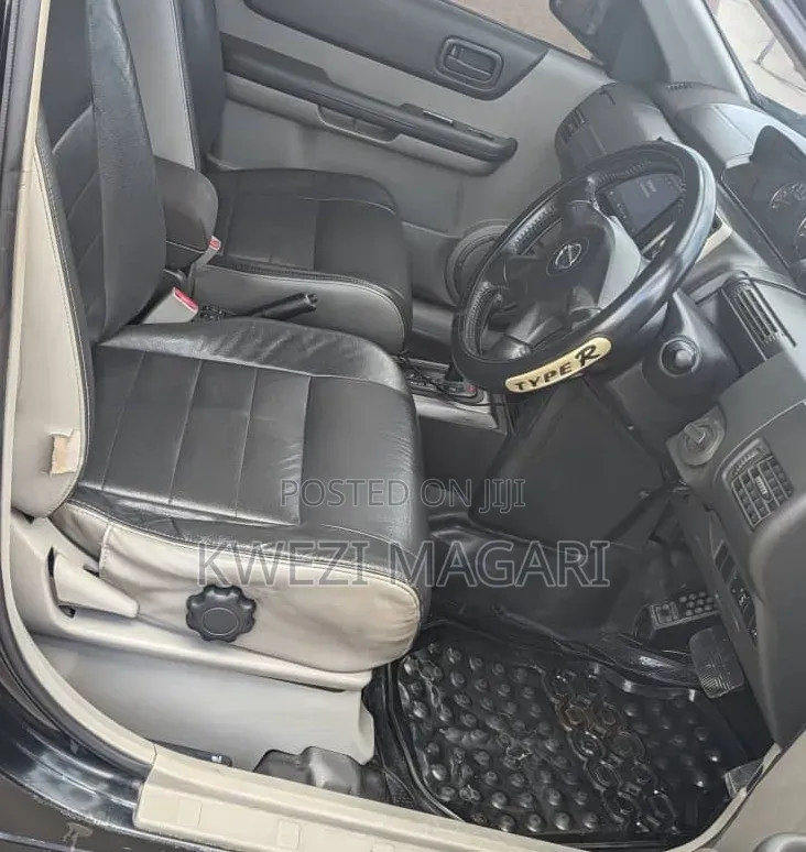 Nissan X-Trail 2004 Black