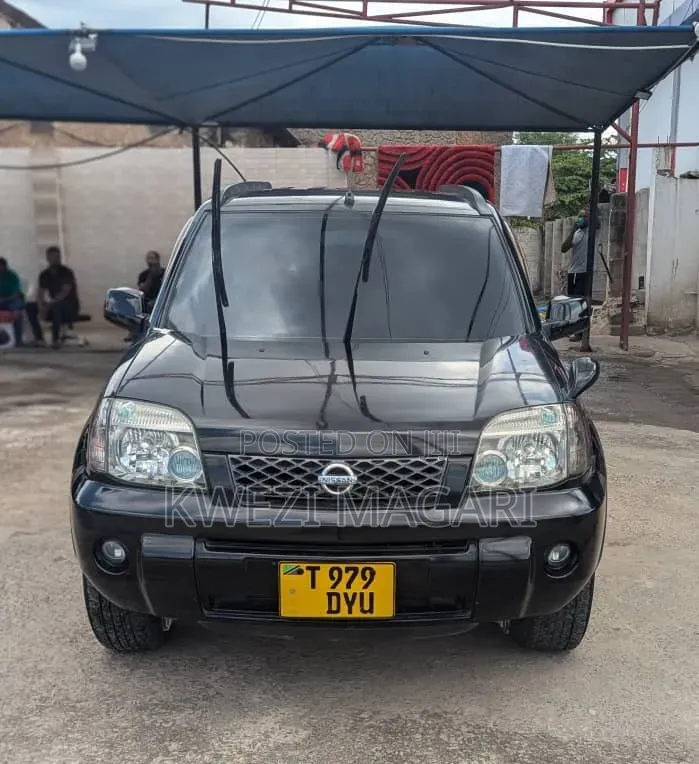 Nissan X-Trail 2004 Black