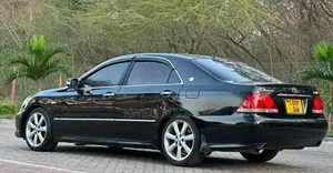Toyota Crown Royale 2005 Black