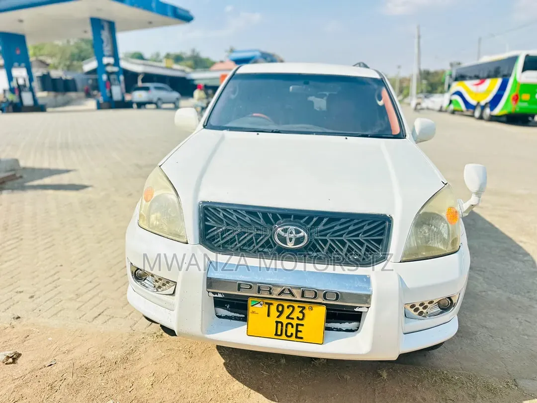 Toyota Land Cruiser Prado 2007 Off white