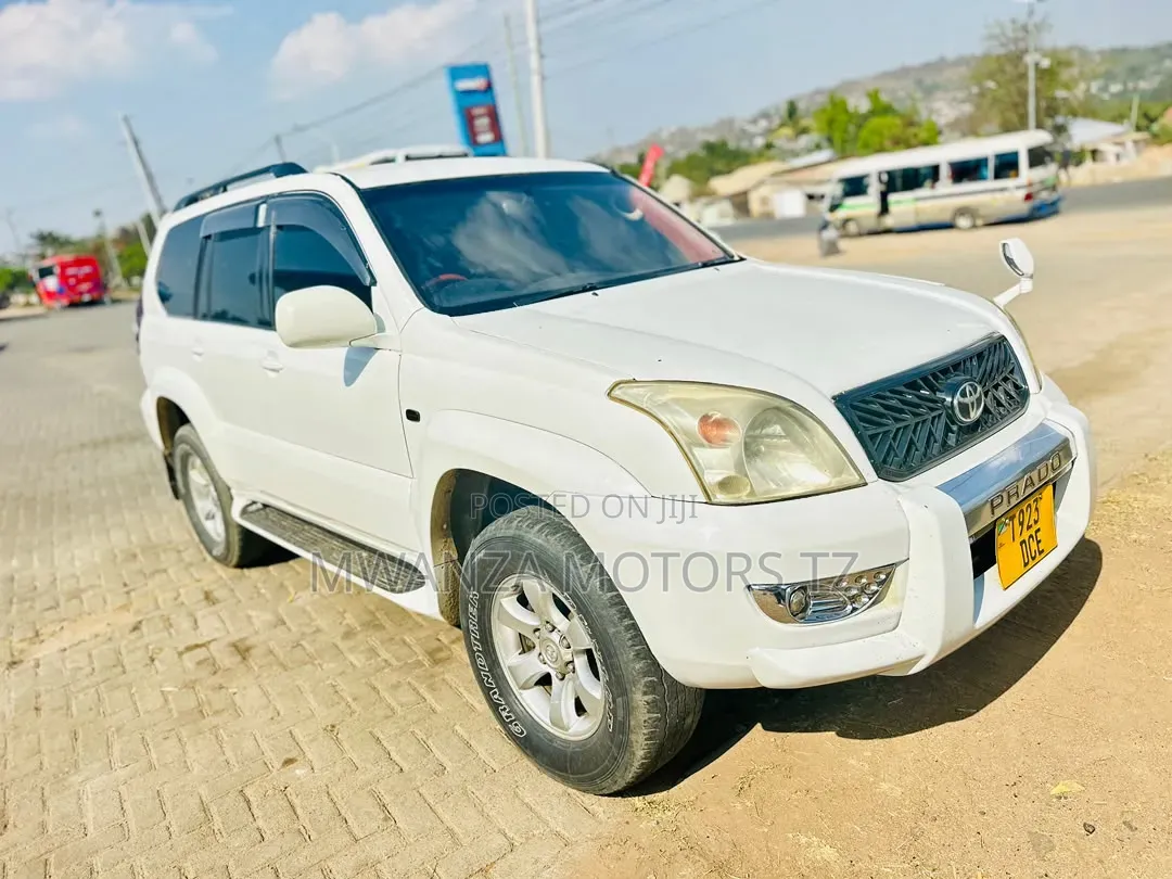 Toyota Land Cruiser Prado 2007 Off white