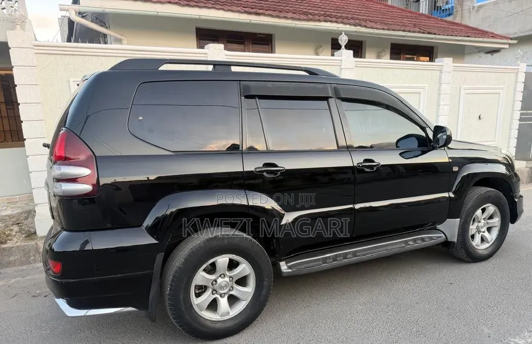 Toyota Land Cruiser Prado 2007 Black