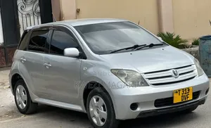 Toyota IST 2006 Silver