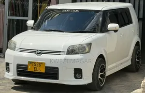 Toyota Corolla Rumion 2009 White
