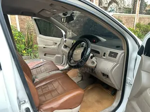 Toyota Raum 2003 White