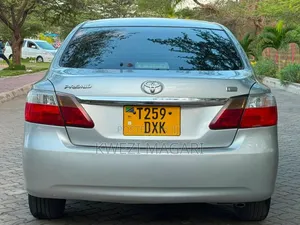 Toyota Premio 2009 Silver