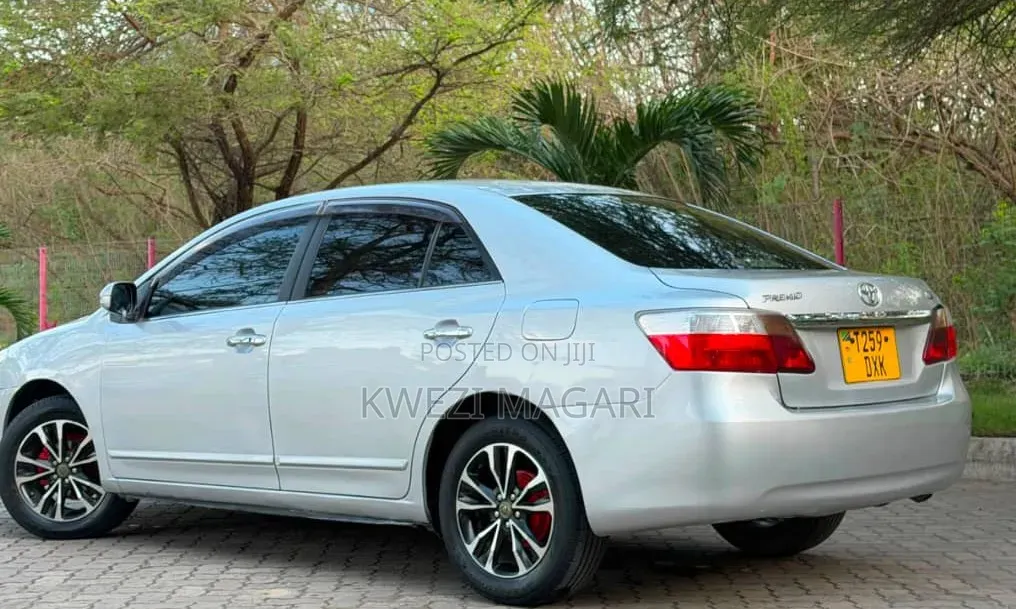 Toyota Premio 2009 Silver