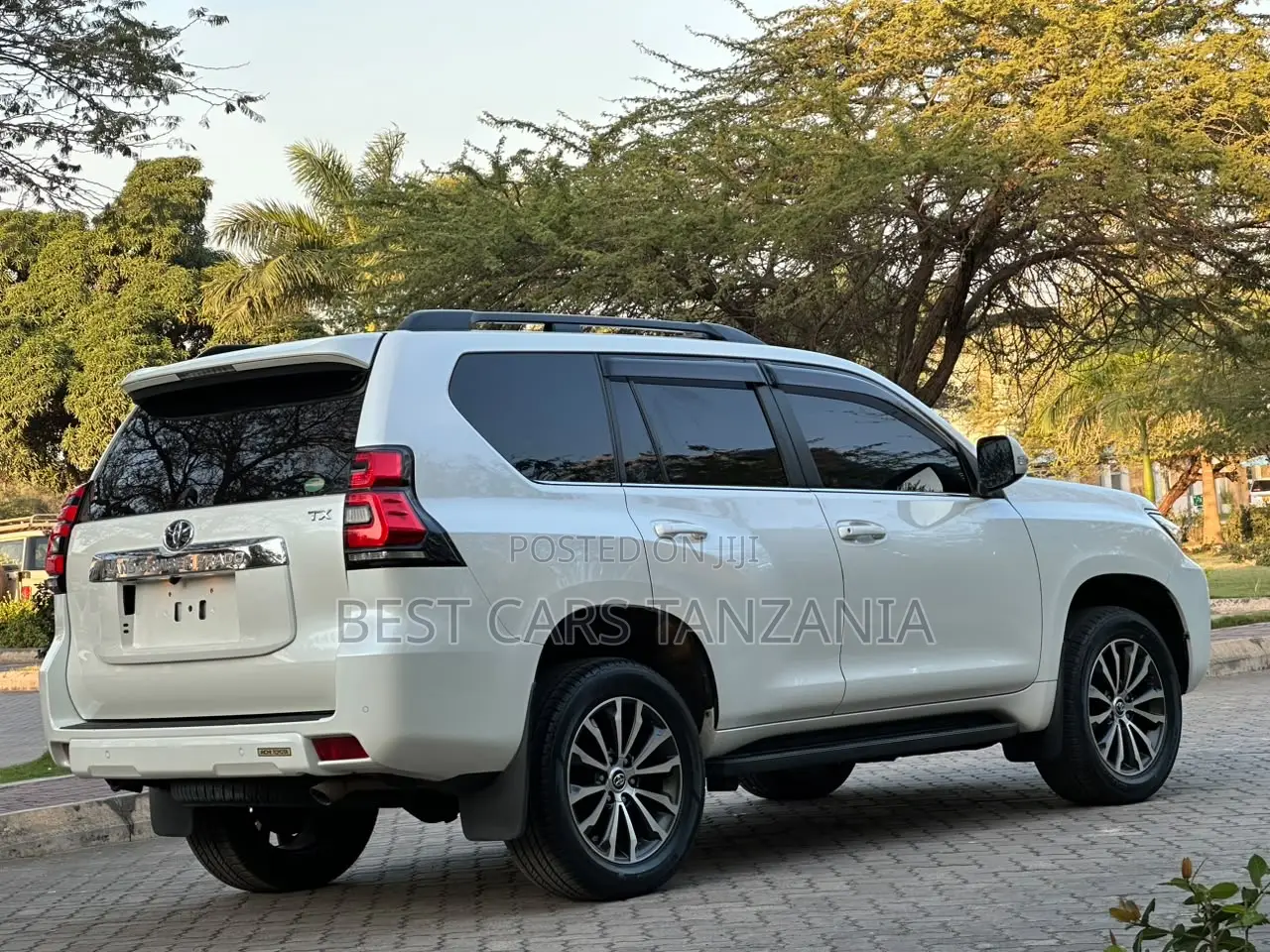 Toyota Land Cruiser Prado 2021 Pearl