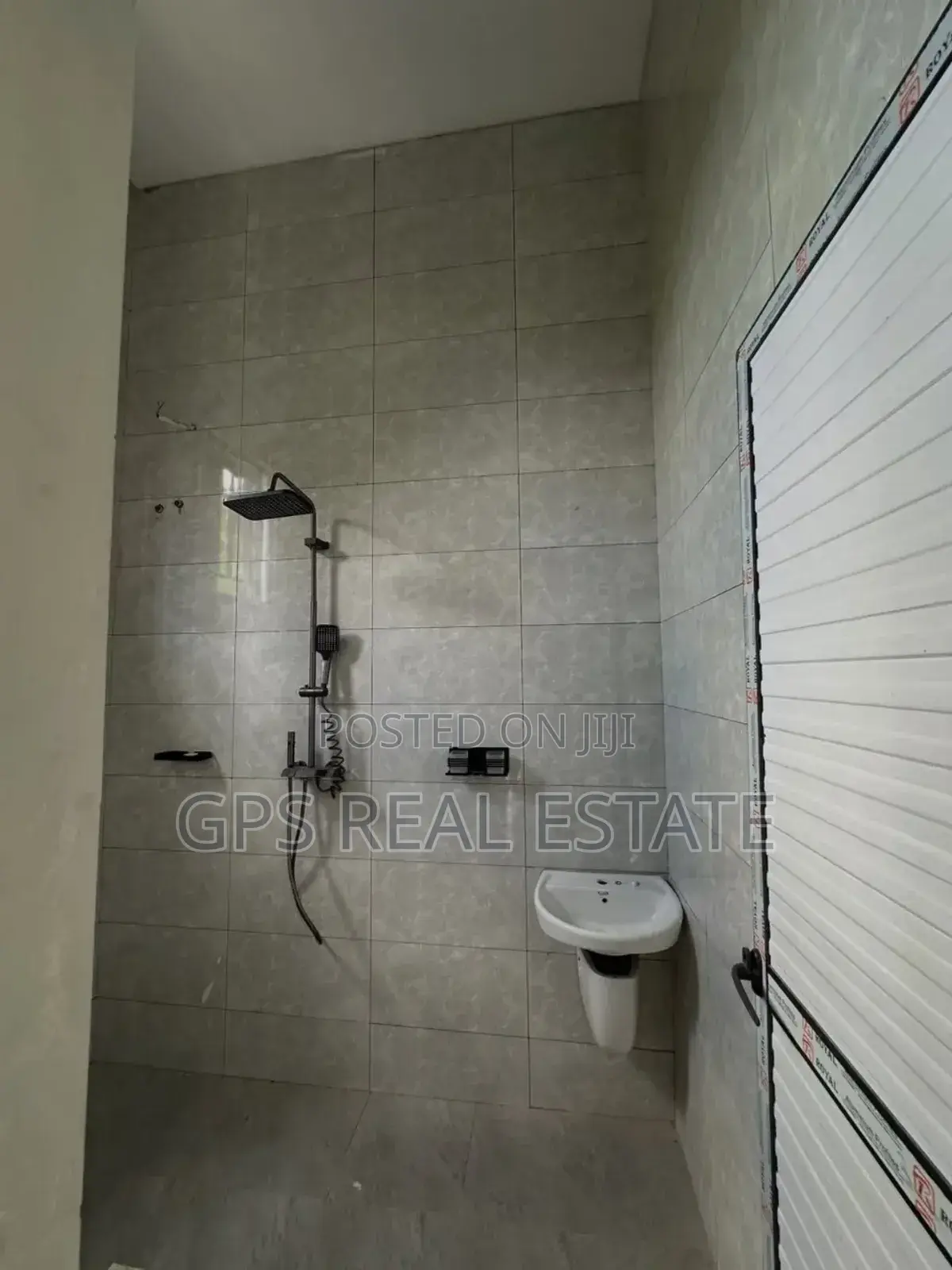 4bdrm House in Goba Makongo Road, Kinondoni for sale