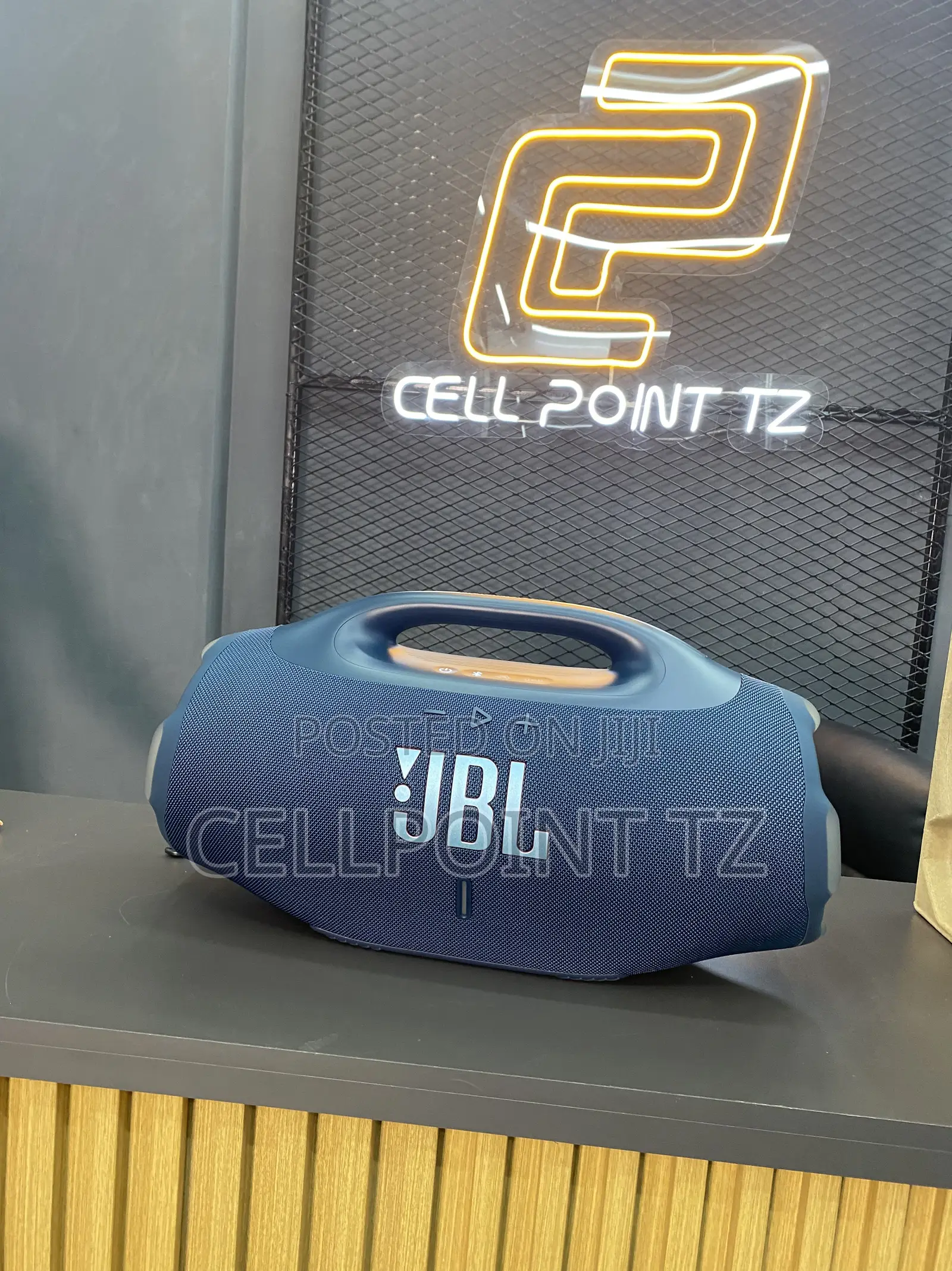 JBL Boombox 4