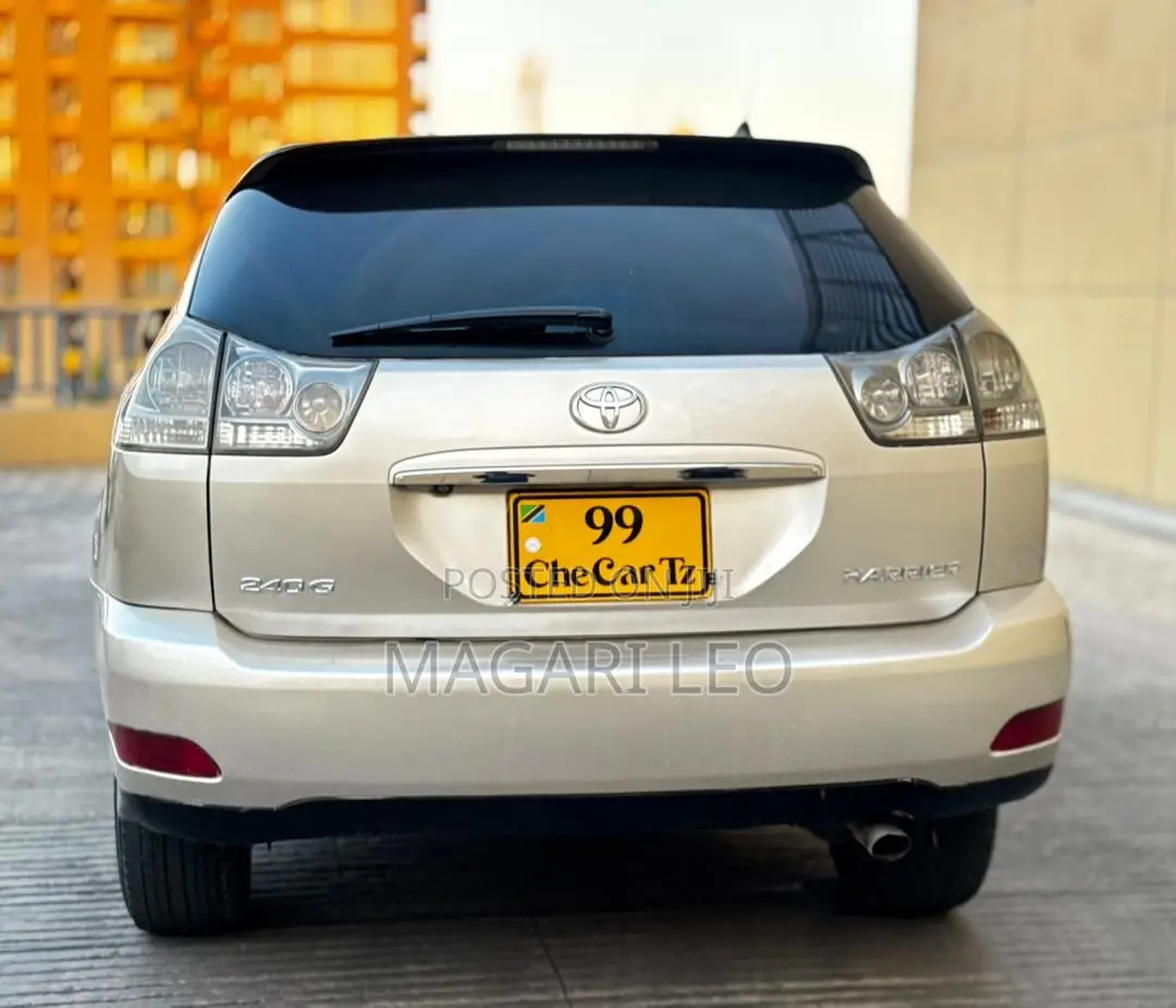 Toyota Harrier 2.4 2004 Gold