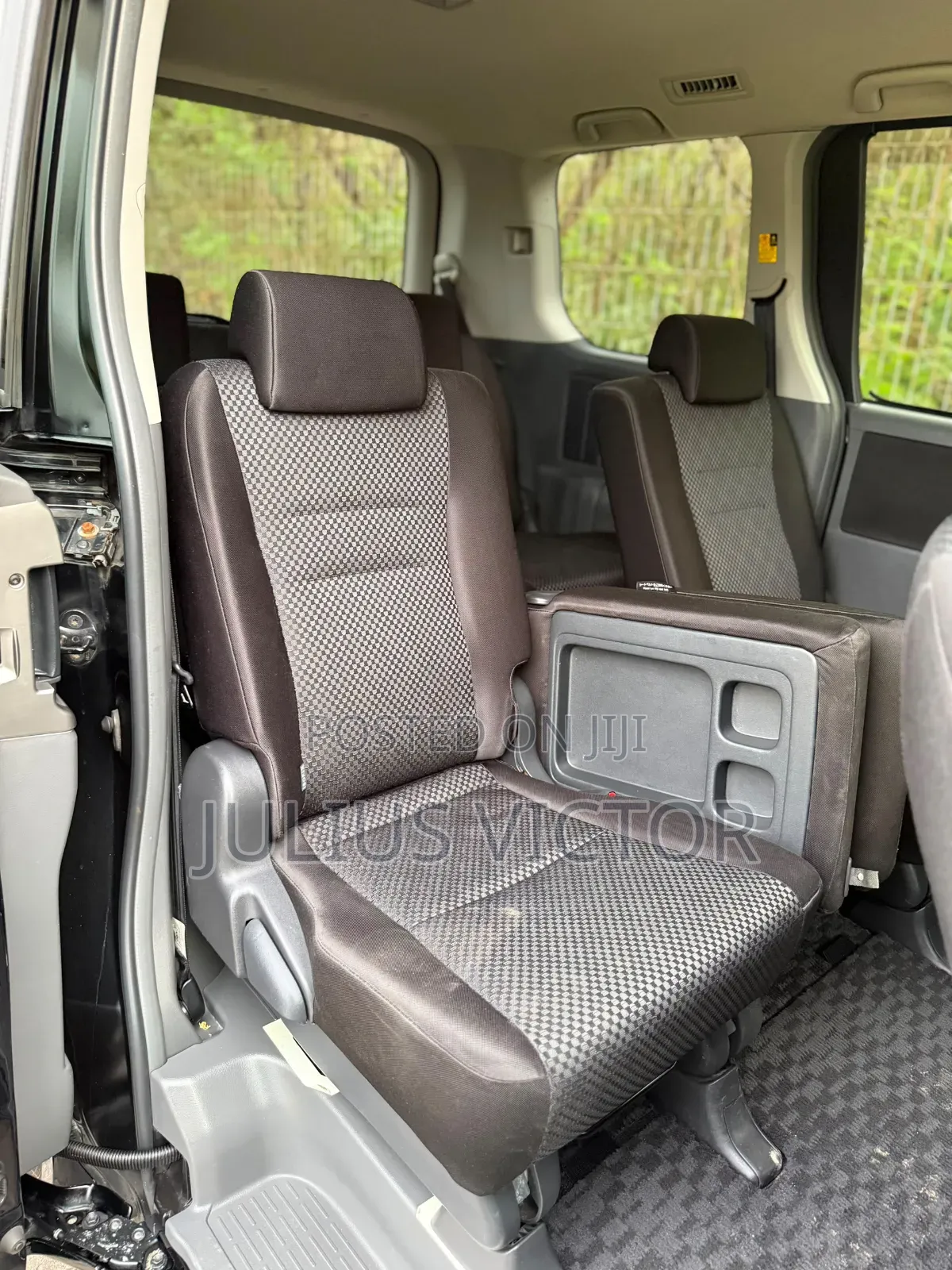 Toyota Noah 2009 Black