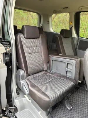 Toyota Noah 2009 Black