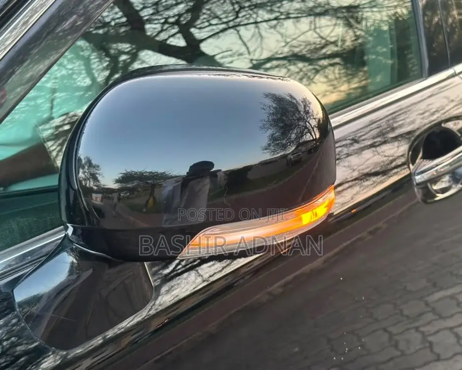Toyota Crown 2009 Black