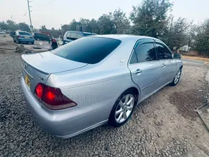 Toyota Crown 2006 Silver