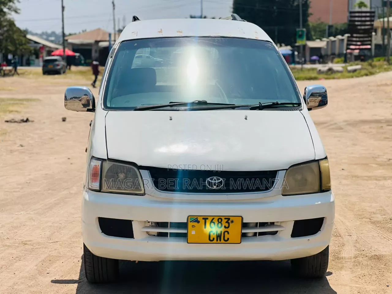Toyota Noah 2005 White