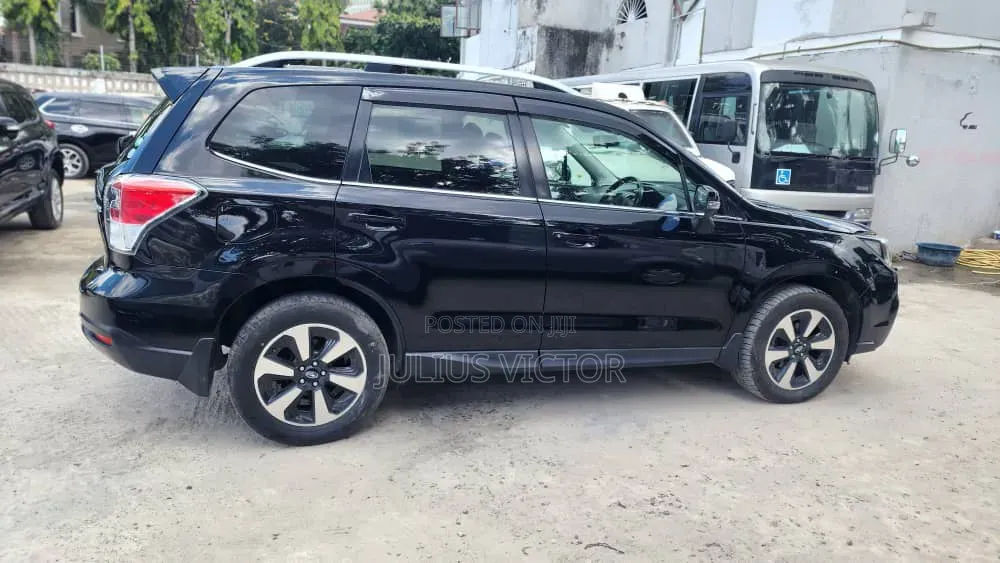 Subaru Forester 2016 Black