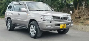 Toyota Land Cruiser 2010 Silver