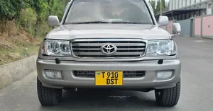 Toyota Land Cruiser 2010 Silver