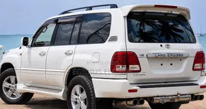 Toyota Land Cruiser 2003 White