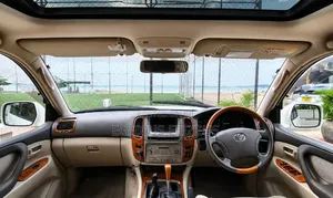 Toyota Land Cruiser 2003 White